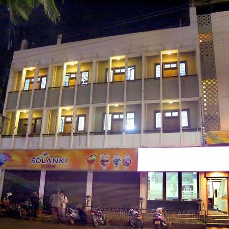 Solanki Guest House Kolhapur Exteriör bild