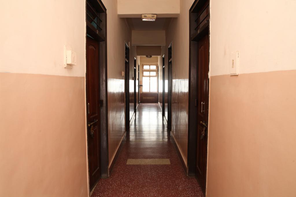 Solanki Guest House Kolhapur Exteriör bild